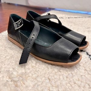 Wilder Shoes Bettison Peep Toe